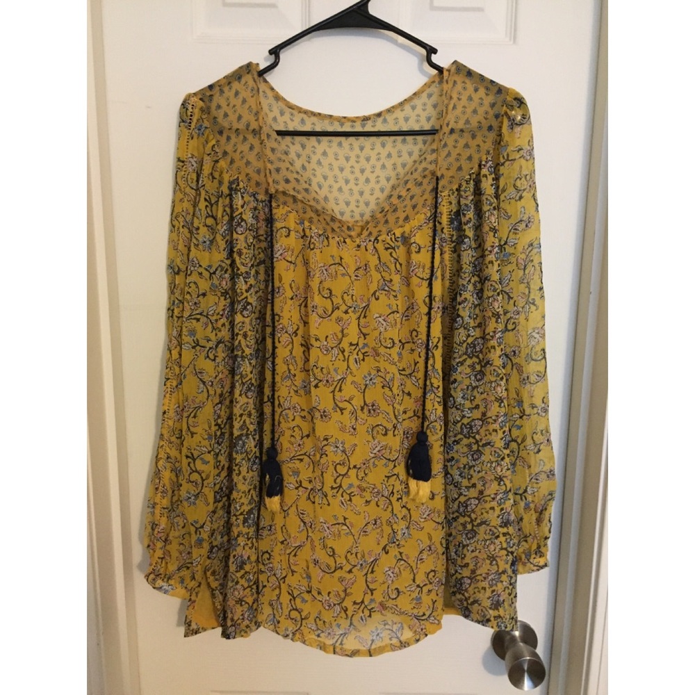 Yellow floral flowy top